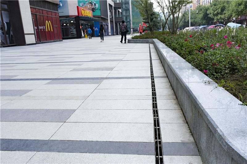 什么是大顆?；◢弾r瓷磚